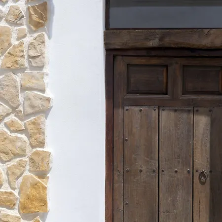 Konukevi Perla Blanca 4*